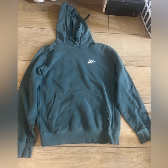Nike hoodie - Picture 1 of 2